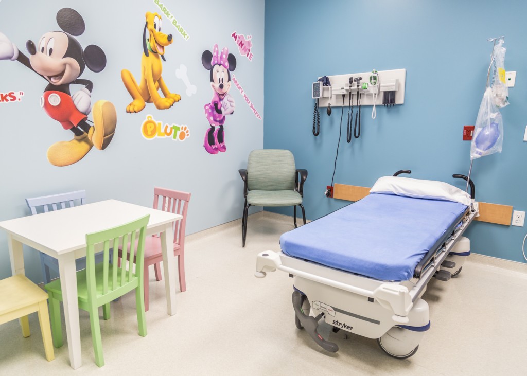 pediatric room with children desk