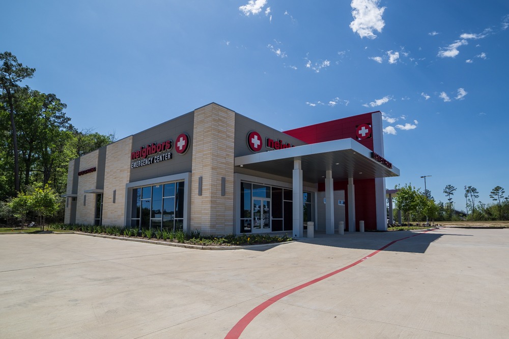 Exterior view of Neighbors Emergency Center building