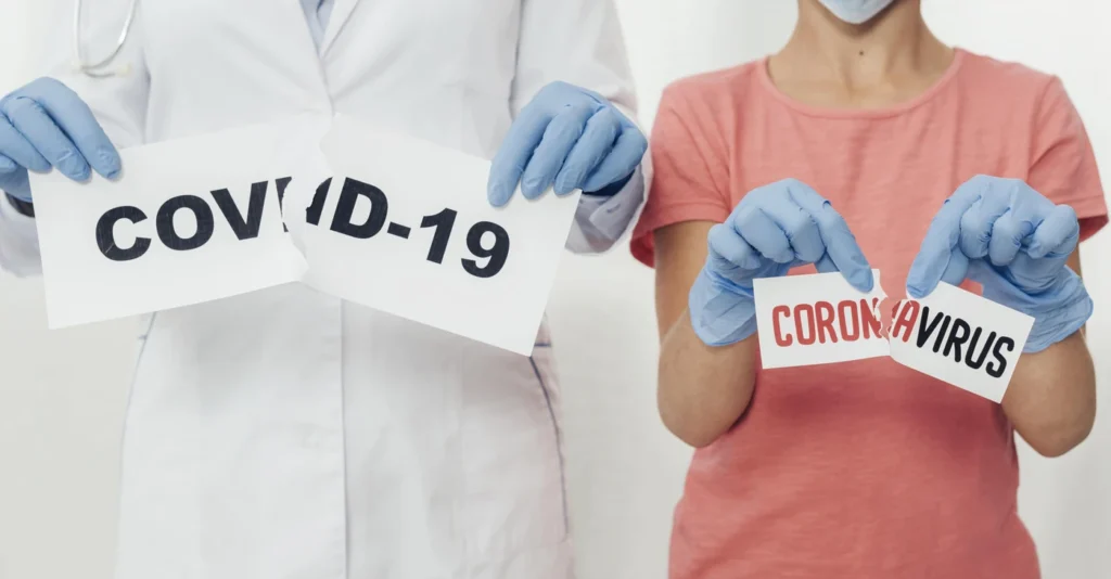 close-up-doctor-kid-covid19